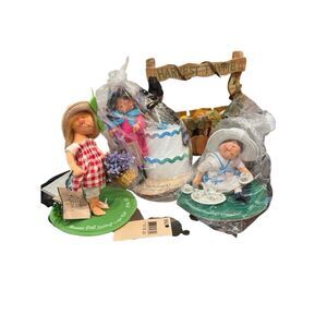 Lot of 11 Vintage Annalee dolls